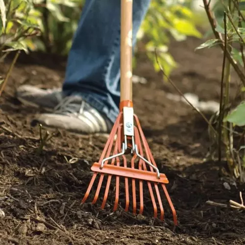 Narrow Shrub Rake with 8in Head
