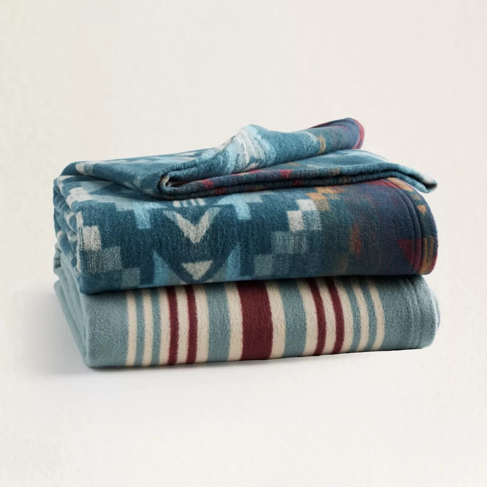 Pendleton Carico Lake/Stripe Organic Cotton Throw Set – Marine/Shale